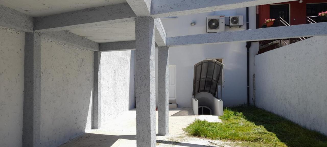 Downtown Apartment Cetinje Exterior photo